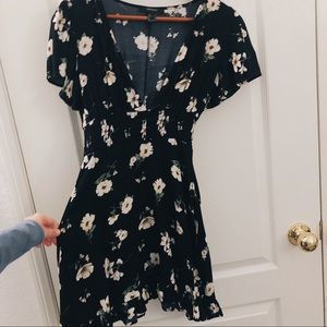 Adorable floral dress!